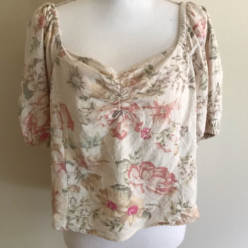 Floral puff sleeves crop top